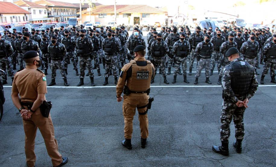 Mais de 200 policiais militares reforçam o policiamento das ruas de Curitiba e Região Metropolitana