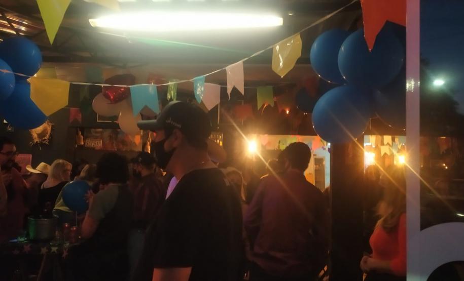 AIFU fecha pontos comerciais e dispersa mais de 800 pessoas em Curitiba