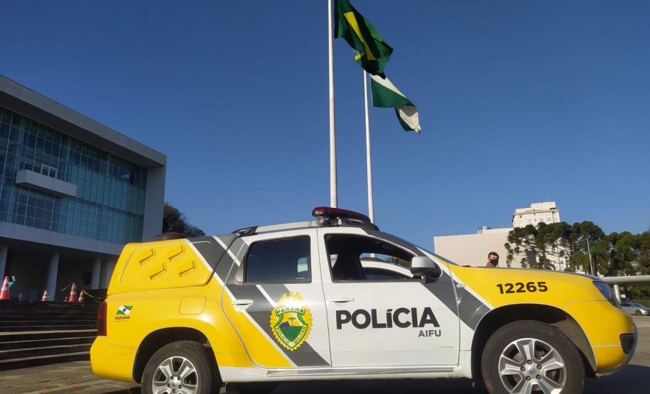 AIFU fecha pontos comerciais e dispersa mais de 800 pessoas em Curitiba