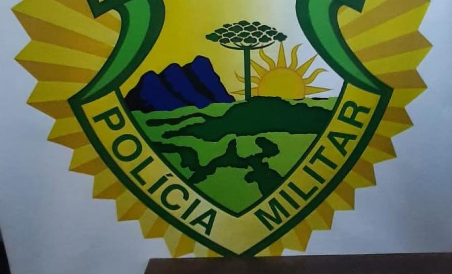 Na RMC, PM prende dois homens e apreende uma arma de fogo e mais de 120 porções de drogas