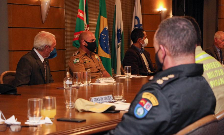Alto Comando da PM se reúne com Associação Comercial do Paraná e com representantes dos Consegs