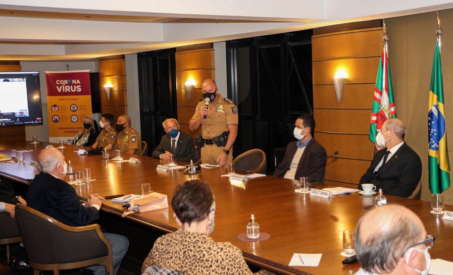 Alto Comando da PM se reúne com Associação Comercial do Paraná e com representantes dos Consegs