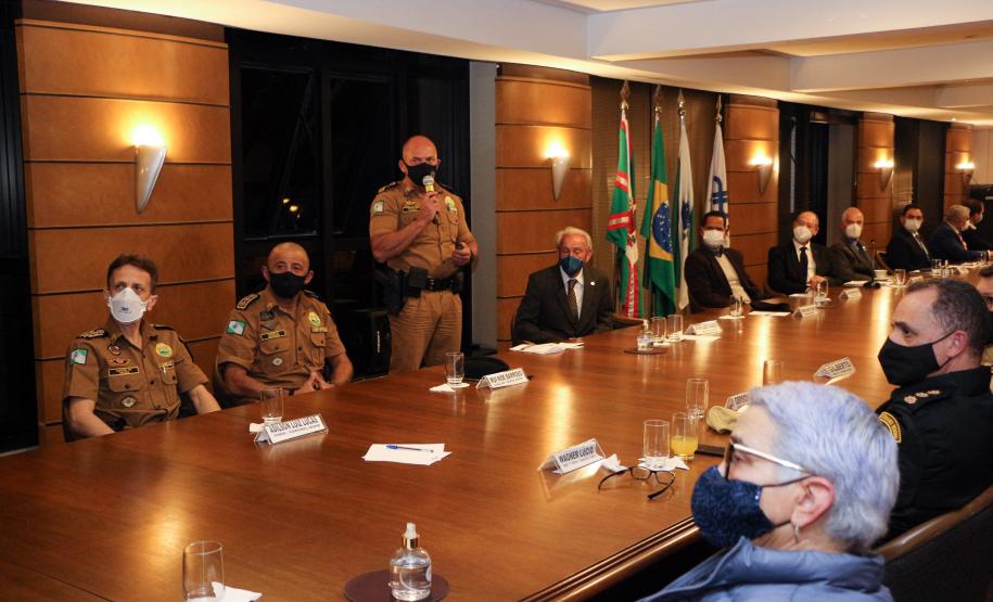 Alto Comando da PM se reúne com Associação Comercial do Paraná e com representantes dos Consegs