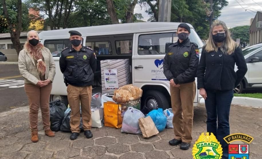 Batalhão da PM de Maringá (PR) doa agasalhos ao PROVOPAR