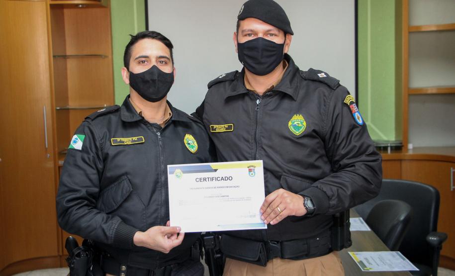 Diretoria de Desenvolvimento, Tecnologia e Qualidade faz treinamento básico de radiocomunicação para policiais da Capital e do interior