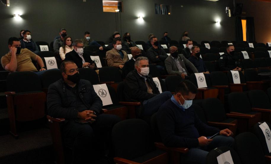 Prefeitos do Extremo Noroeste se reúnem com o Comandante-Geral em Loanda