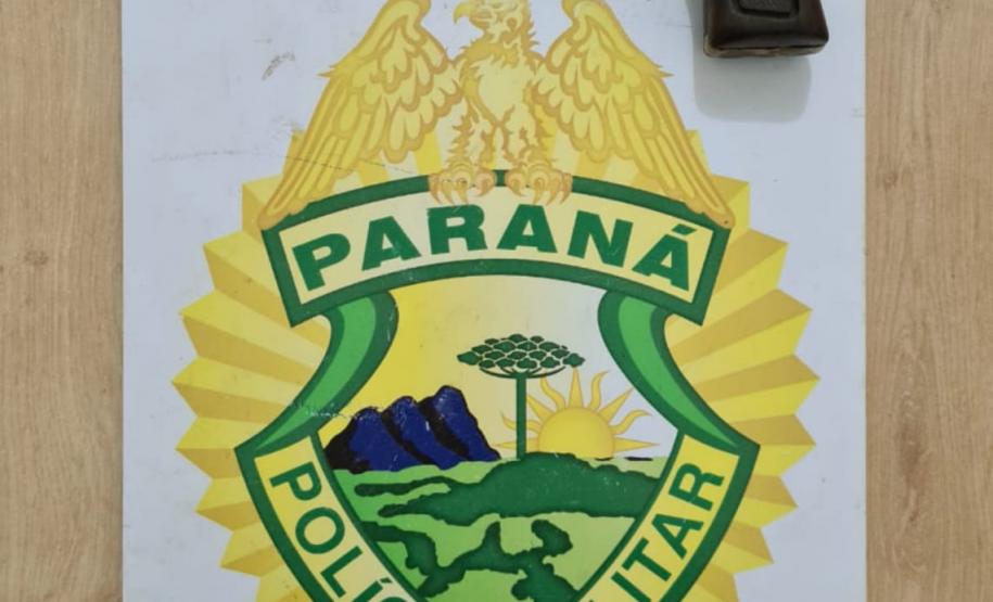Arma de fogo e drogas são apreendidos em cidades dos Campos Gerais