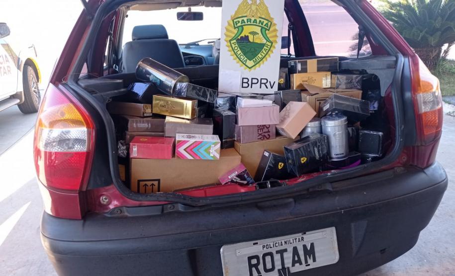 Carro com perfumes contrabandeados é abordado pelo BPRv em Francisco Alves (PR)