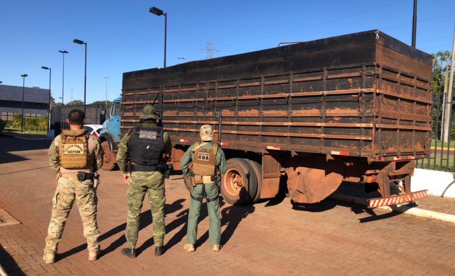 BPFron apreende embarcações, veículos, cigarros e anabolizantes em situações distintas no Oeste do estado