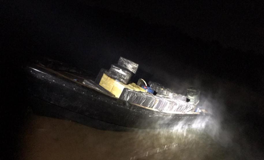 BPFron apreende embarcações, veículos, cigarros e anabolizantes em situações distintas no Oeste do estado