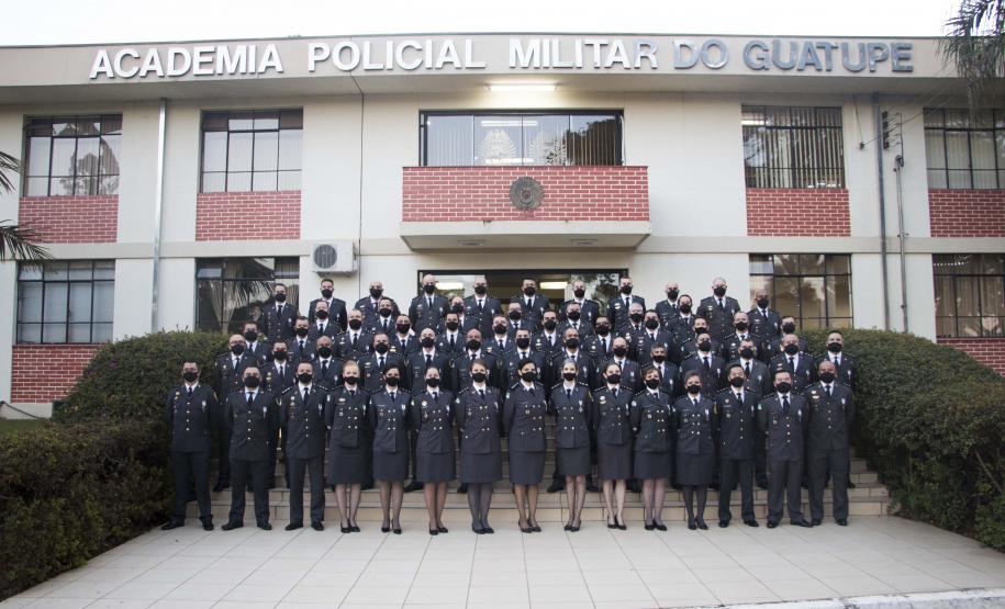 Polícia Militar do Paraná forma 60 capitães no Curso de Aperfeiçoamento de Oficiais em São José dos Pinhais, na RMC