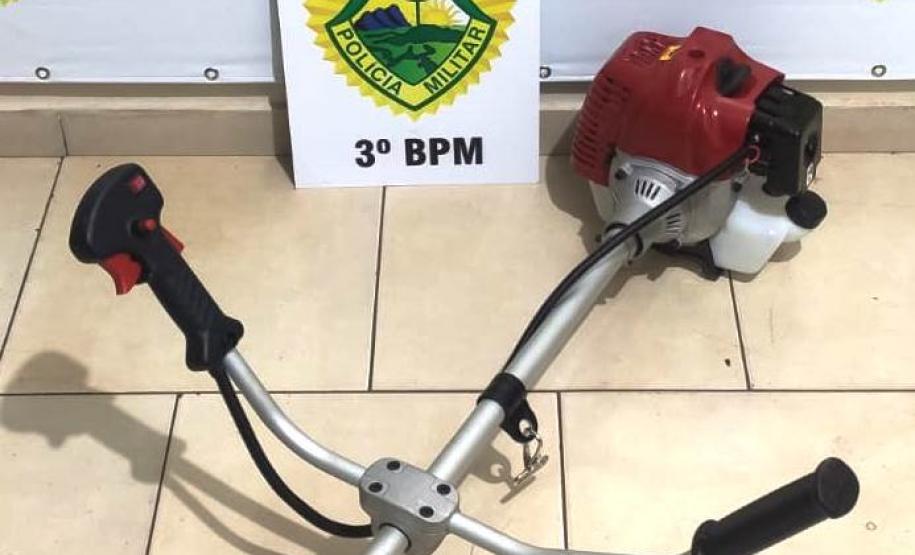 PM encaminha duas pessoas e apreendem roçadeira furtada e mais de 200 gramas de maconha no Sudoeste do estado