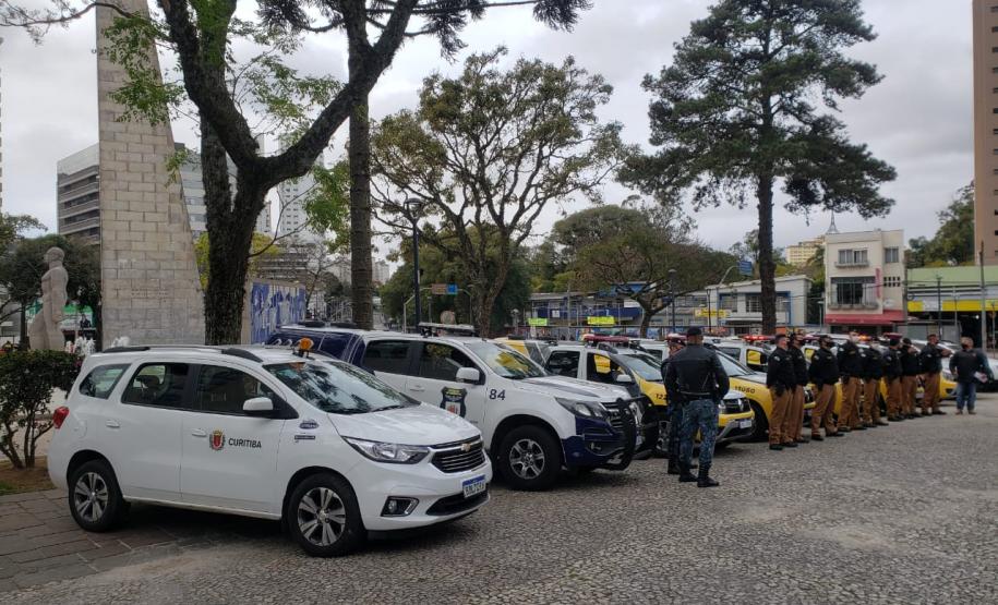 Operação conjunta da AIFU com Receita Federal, Procon e SEJUF mira comércio de cigarros eletrônicos em Curitiba