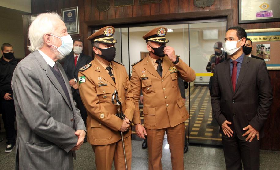 Formatura de 42 aspirantes marca os 50 anos de criação da Academia Policial Militar do Guatupê