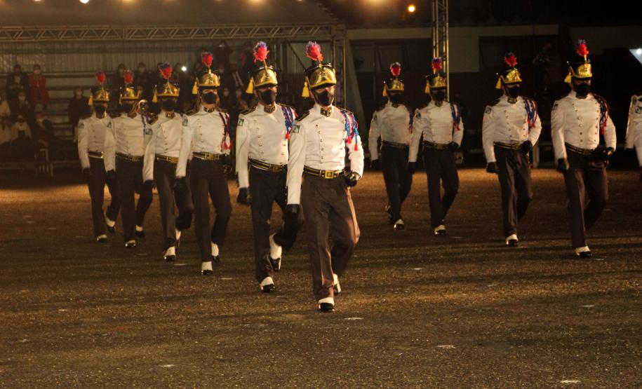 Formatura de 42 aspirantes marca os 50 anos de criação da Academia Policial Militar do Guatupê