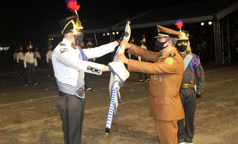 Formatura de 42 aspirantes marca os 50 anos de criação da Academia Policial Militar do Guatupê