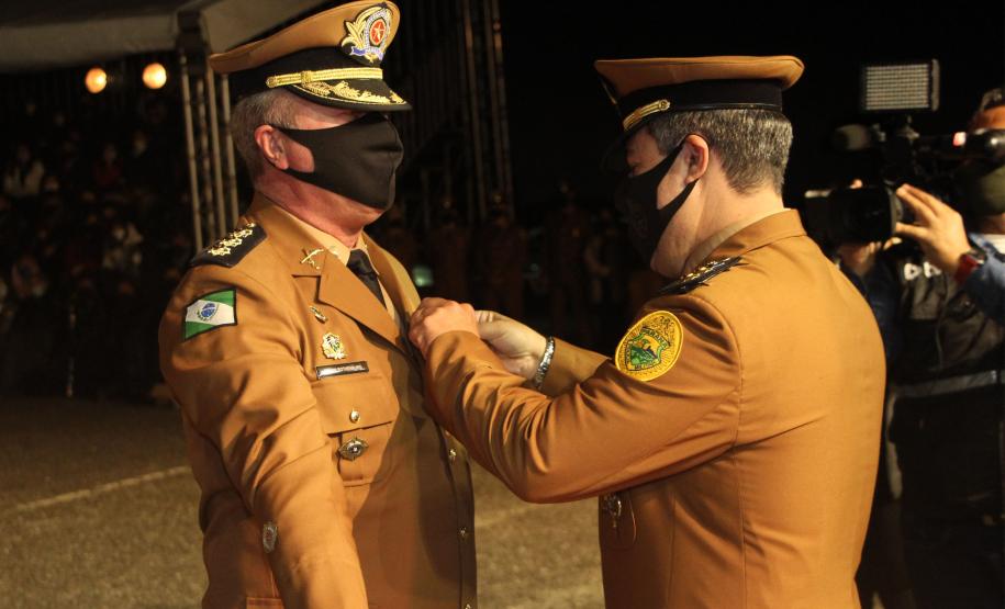 Formatura de 42 aspirantes marca os 50 anos de criação da Academia Policial Militar do Guatupê