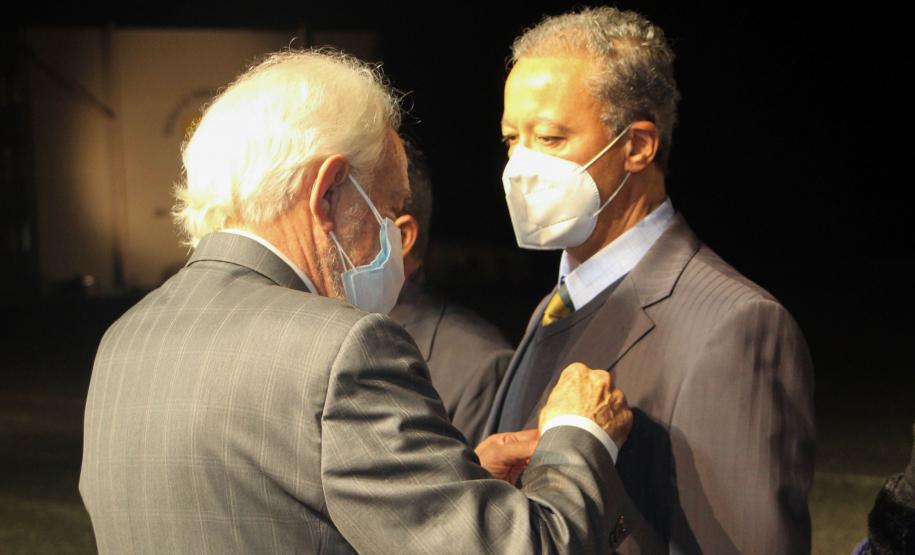 Formatura de 42 aspirantes marca os 50 anos de criação da Academia Policial Militar do Guatupê