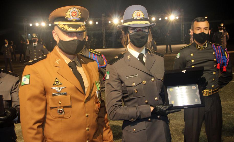 Formatura de 42 aspirantes marca os 50 anos de criação da Academia Policial Militar do Guatupê