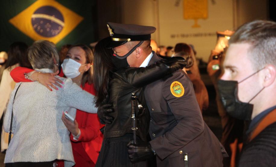 Formatura de 42 aspirantes marca os 50 anos de criação da Academia Policial Militar do Guatupê