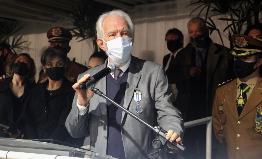 Formatura de 42 aspirantes marca os 50 anos de criação da Academia Policial Militar do Guatupê