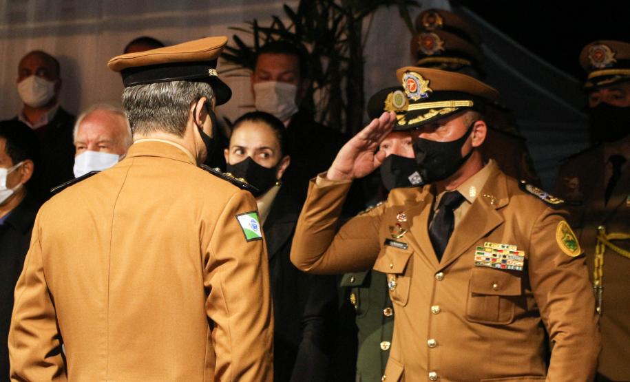 Formatura de 42 aspirantes marca os 50 anos de criação da Academia Policial Militar do Guatupê