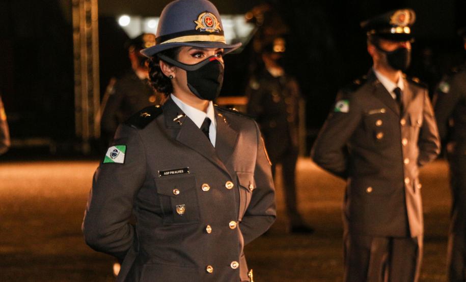 Formatura de 42 aspirantes marca os 50 anos de criação da Academia Policial Militar do Guatupê