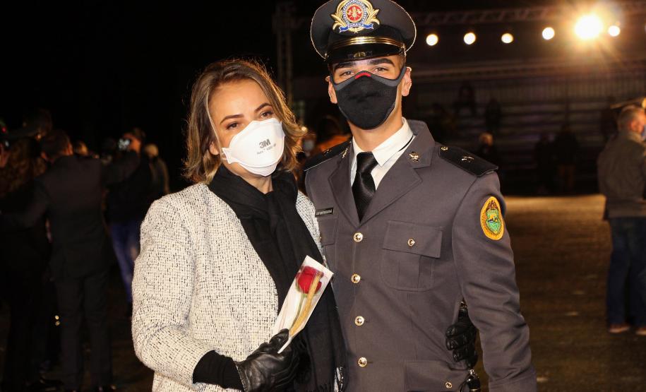 Formatura de 42 aspirantes marca os 50 anos de criação da Academia Policial Militar do Guatupê