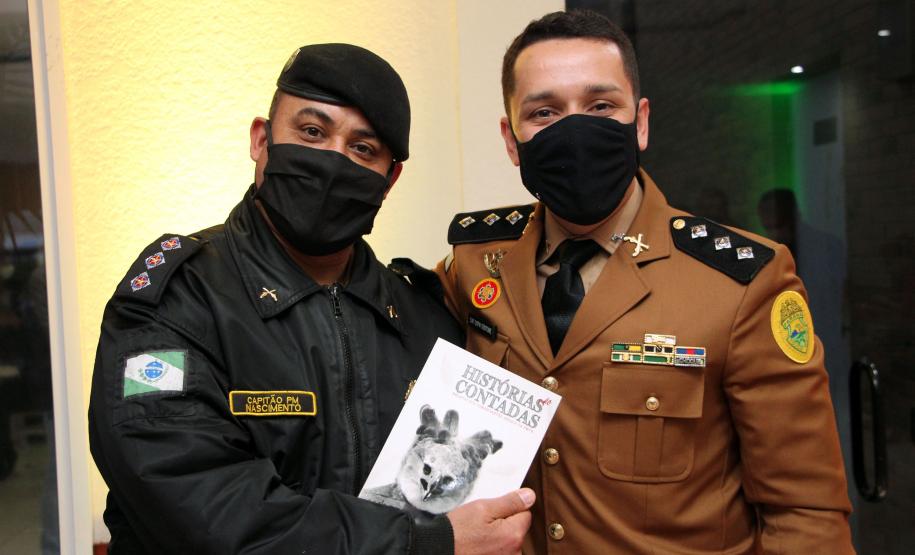 Livro sobre relatos de Comandantes-Gerais da Polícia Militar é lançado em Curitiba