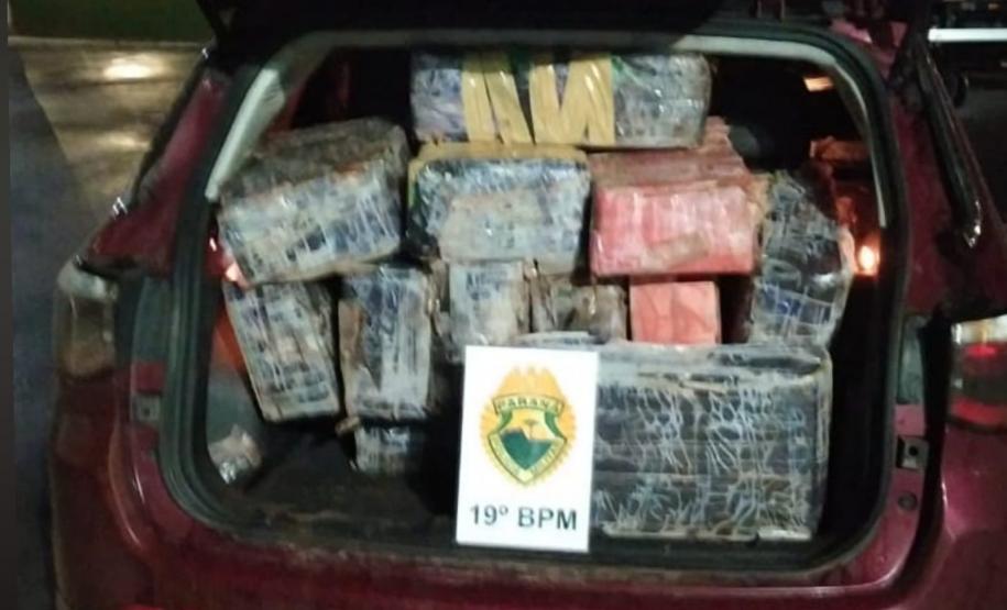 Carro com 464 quilos de maconha é apreendido pela PM em Toledo (PR)