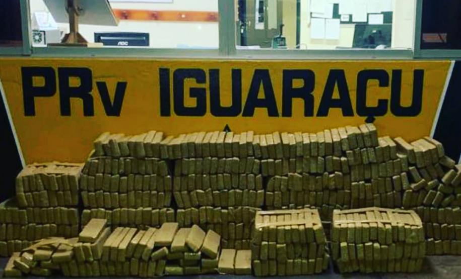 Quase meia tonelada de maconha é apreendida pela Polícia Rodoviária Estadual em Iguaraçu (PR)