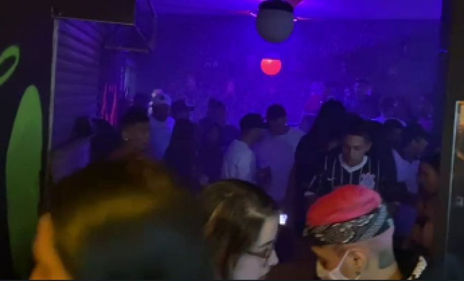 Mais de 1,3 mil pessoas em aglomerações na Capital são flagradas pela AIFU neste sábado