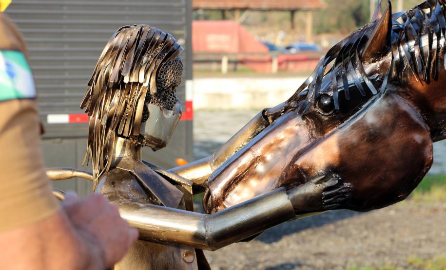 Regimento da PM completa 142 anos de história de heroísmo e atenção à população com o serviço de Equoterapia