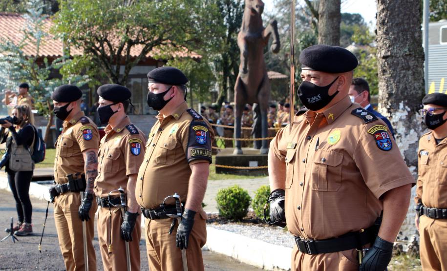 Regimento da PM completa 142 anos de história de heroísmo e atenção à população com o serviço de Equoterapia