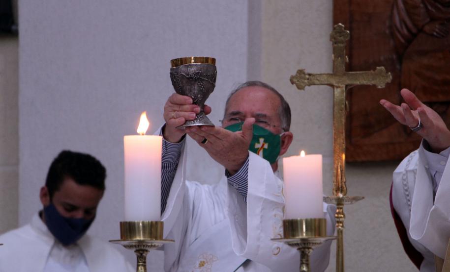 Comunidade católica do Fanny, em Curitiba, recebe Polícia Militar para celebrar os 167 anos de história da Corporação