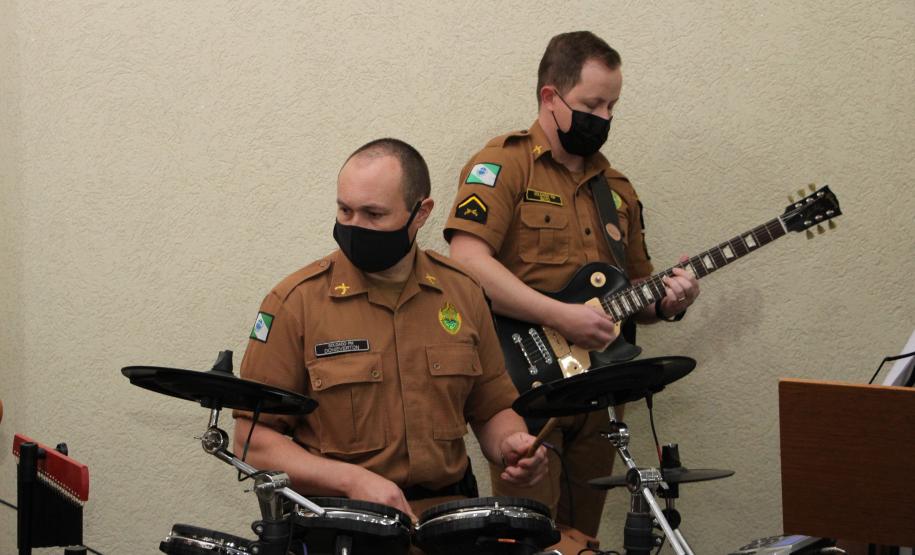 Comunidade católica do Fanny, em Curitiba, recebe Polícia Militar para celebrar os 167 anos de história da Corporação