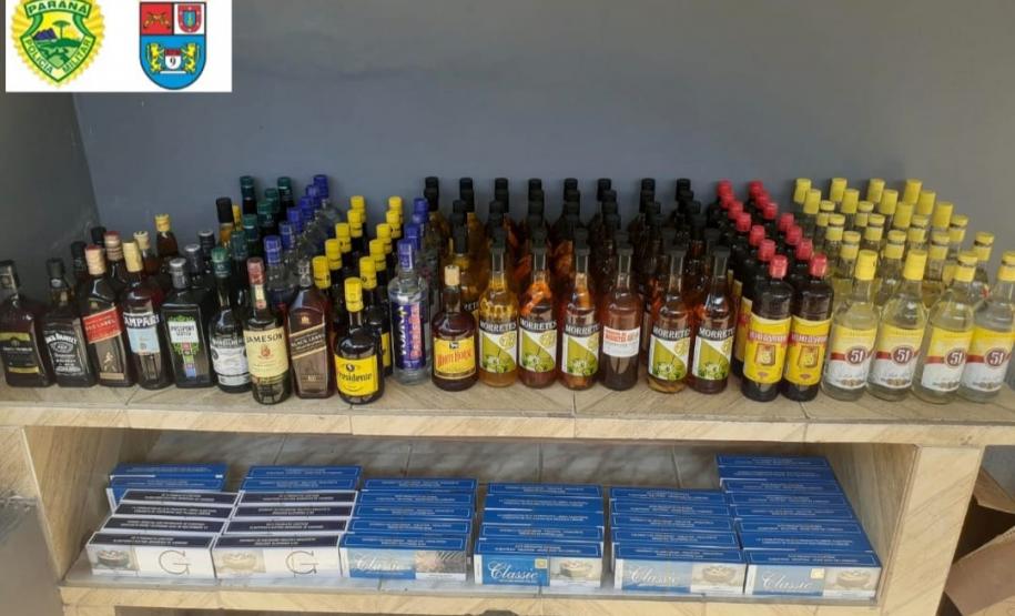 PM desconfia de carro estragado e localiza 126 garrafas de bebidas adulteradas em Morretes (PR)