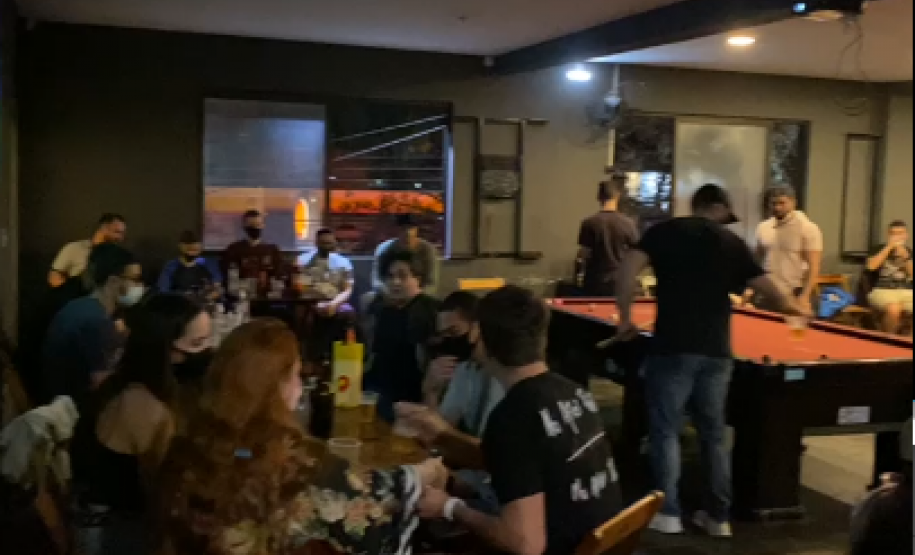 AIFU fecha cinco estabelecimentos comerciais e dispersa mais de 700 pessoas na Capital