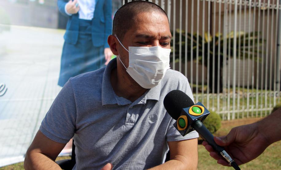 Família de policial militar vítima de Covid doa prótese para soldado que perdeu parte da perna em confronto na RMC