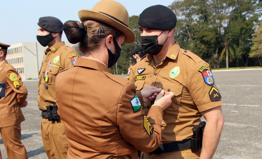 Dia do Soldado é comemorado com entrega de medalhas e homenagens a praças promovidos na APMG