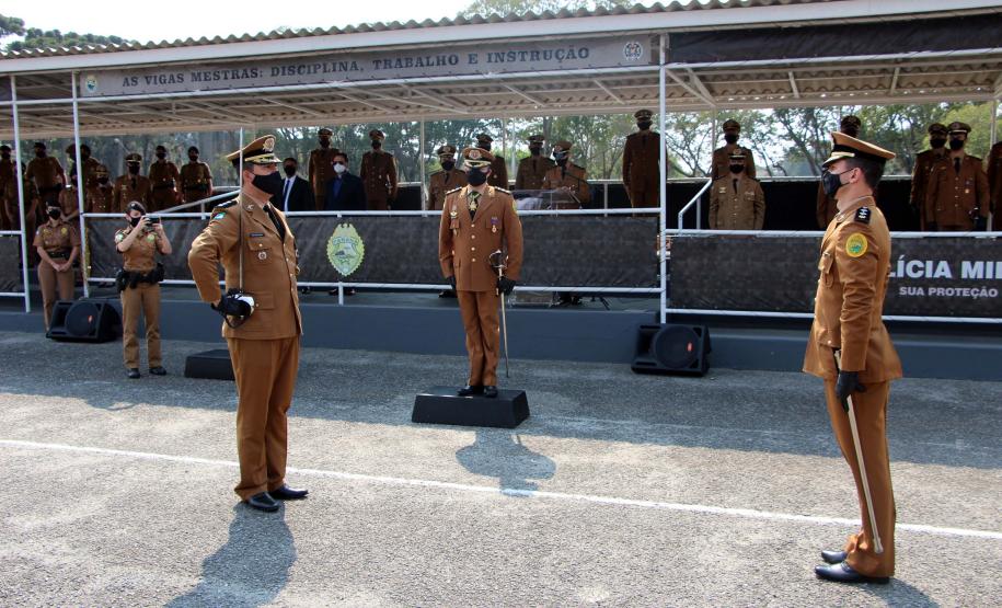 Dia do Soldado é comemorado com entrega de medalhas e homenagens a praças promovidos na APMG