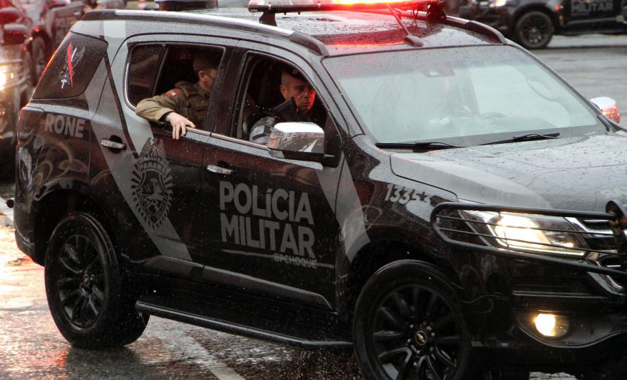 Batalhão de Polícia de Choque encaminha sete pessoas e apreende arma na primeira operação feita na Capital e RMC