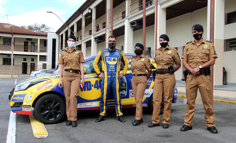 PM faz campanha de arrecadação de brinquedos para o Dia das Crianças em Curitiba