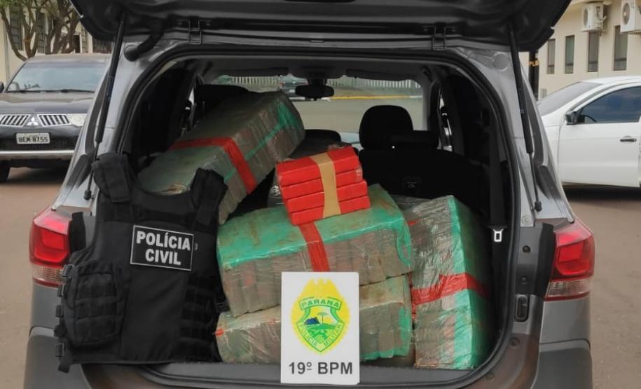 Carro carregado com 234 quilos de maconha é apreendido pela PM no Oeste do estado