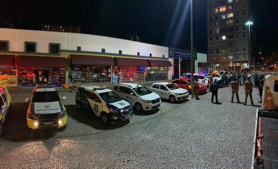 AIFU fecha 15 pontos comerciais e aplica R$ 1,4 milhão em multas neste final de semana em Curitiba