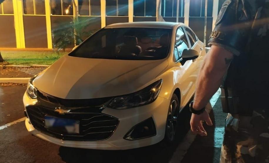 Em situações distintas, PM recupera veículos roubados e apreende arma de fogo no Noroeste do estado