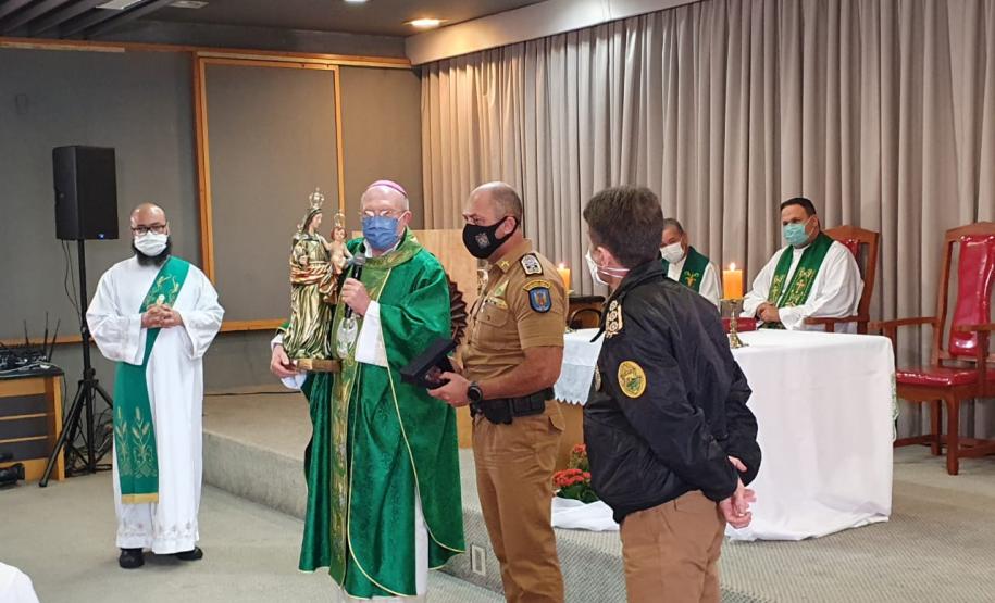 Arquidiocese de Curitiba reforça parceria com a PM e disponibiliza assistência religiosa para policiais militares
