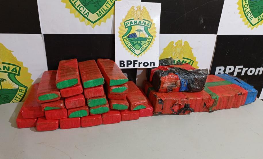 BPFron aborda adolescente em motocicleta e acaba localizando mais de 34 quilos de maconha