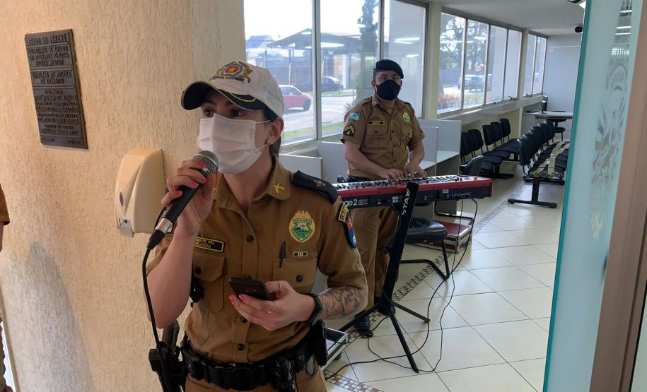 BPTran parabeniza militares estaduais e resgata histórico da unidade com painel de fotografias