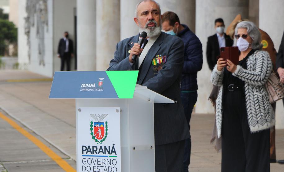 Pira do Fogo Simbólico da Pátria é acendida durante cerimônia de abertura da Semana da Pátria em Curitiba